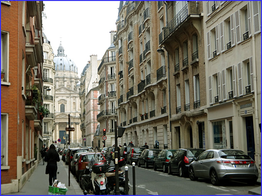 Paris rue du val de grace