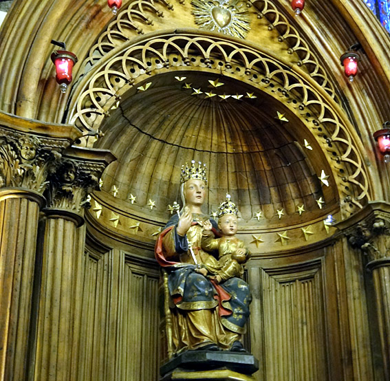 Chartres vierge du pilier